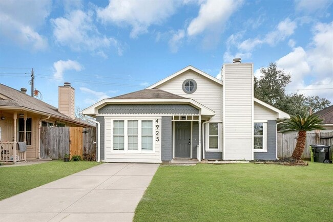 property at 4925 Greenwood Dr