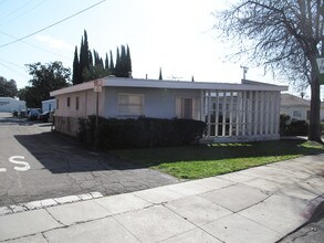 112 S Alanmay Ave in San Gabriel, CA - Building Photo - Building Photo