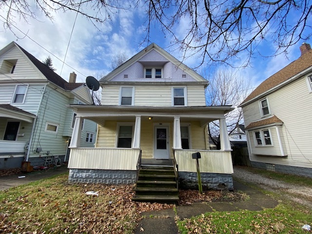 768 Beardsley St in Akron, OH - Building Photo