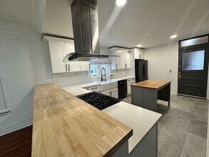 5814 N Campbell Ave in Chicago, IL - Building Photo - Building Photo