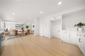 13742 Onkayha Cir in Irvine, CA - Building Photo - Building Photo