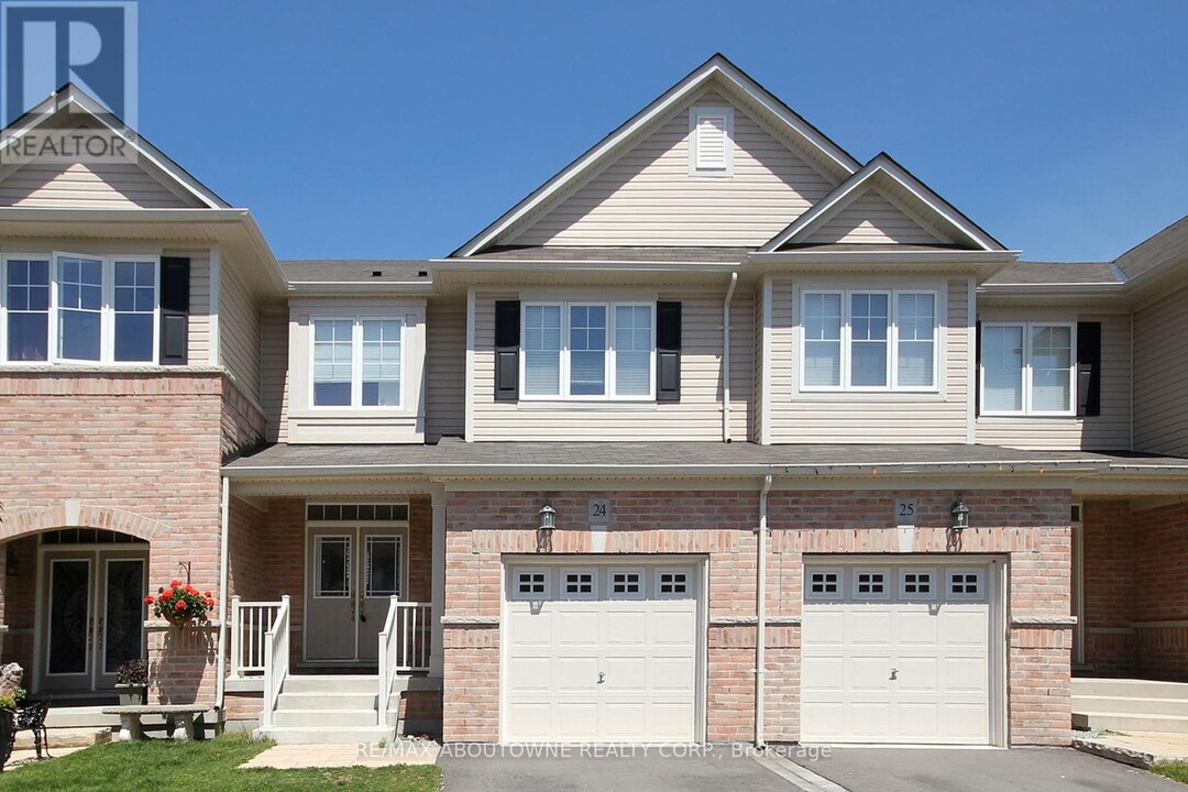 2019-2019 Trawden Way in Oakville, ON - Building Photo