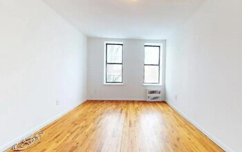 West 116th Street in New York, NY - Building Photo - Building Photo