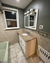 169 Walnut St in Bloomfield, NJ - Building Photo - Building Photo