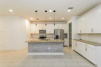 10334 Holstein Edge Pl in Riverview, FL - Building Photo - Building Photo