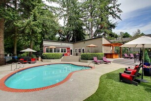 Corbella at Juanita Bay in Kirkland, WA - Building Photo