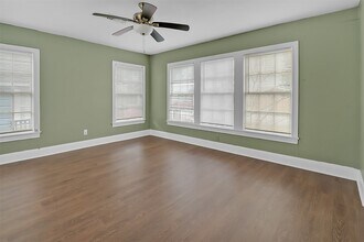 510 E Pearce St in Baytown, TX - Building Photo - Building Photo