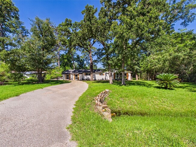 property at 11515 Iberia Dr