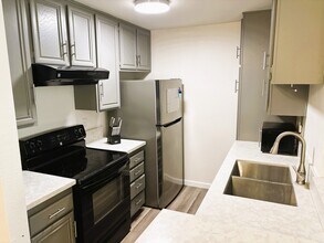 4589 Via Marisol, Unit 4589 Via Marisol Unit 257 in Los Angeles, CA - Building Photo - Building Photo