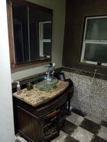 10937 1/2 Landale St in Los Angeles, CA - Building Photo