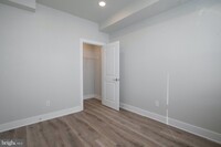 2441 Mutter St photo'