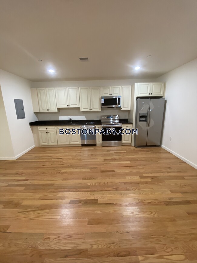 265 Essex St-Unit -3B in Lawrence, MA - Building Photo - Building Photo