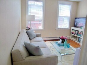 55 Phillips St in Boston, MA - Building Photo - Building Photo