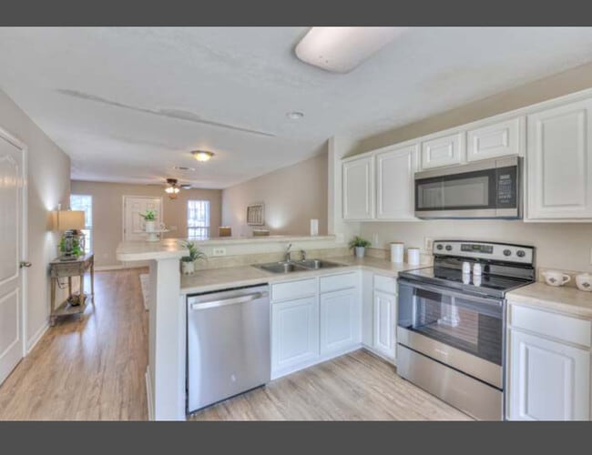 214 Stewarts Landing Cir