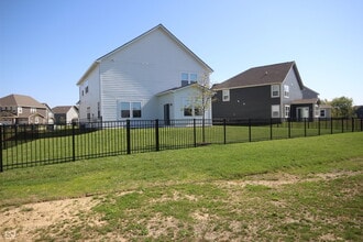7291 Standish Ln in Avon, IN - Building Photo - Building Photo