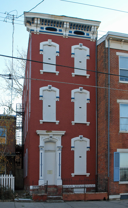 1622 Walnut St in Cincinnati, OH - Building Photo