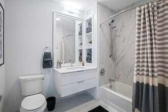 2337 N Lincoln Ave in Chicago, IL - Building Photo - Building Photo