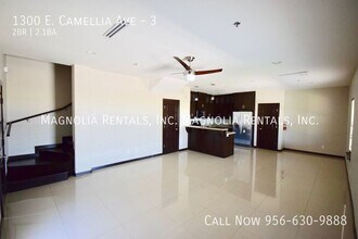 1300 E Camellia Ave, Unit 3 in McAllen, TX - Building Photo - Building Photo