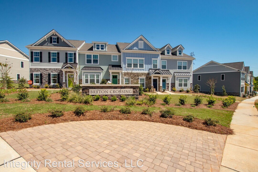 12569 Bryton Ridge Pkwy in Huntersville, NC - Building Photo