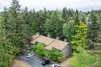 Autumn Place Condos in Seattle, WA - Foto de edificio - Building Photo