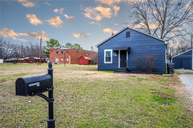 property at 706 K St NW