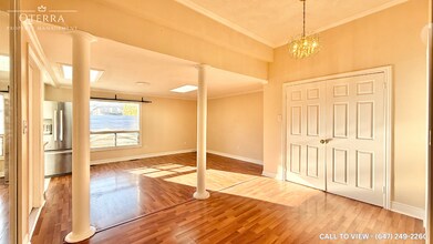 60 Mulock Av in Toronto, ON - Building Photo - Building Photo