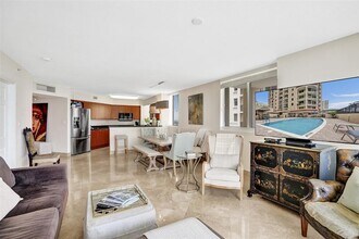 2001 N Ocean Blvd in Fort Lauderdale, FL - Building Photo - Building Photo