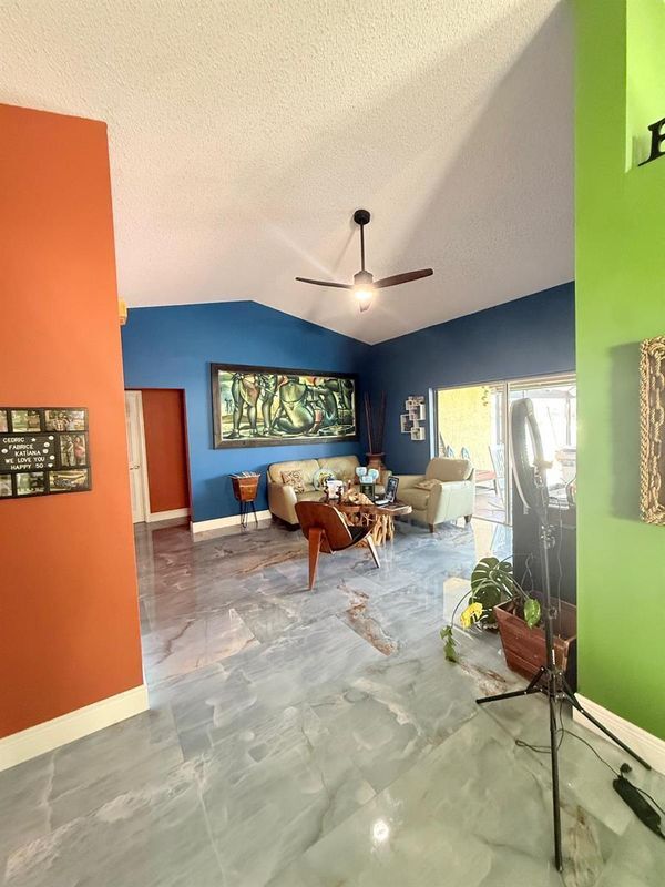 property at 11 Capitol Ct