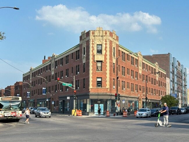 property at 3335 W Diversey Ave