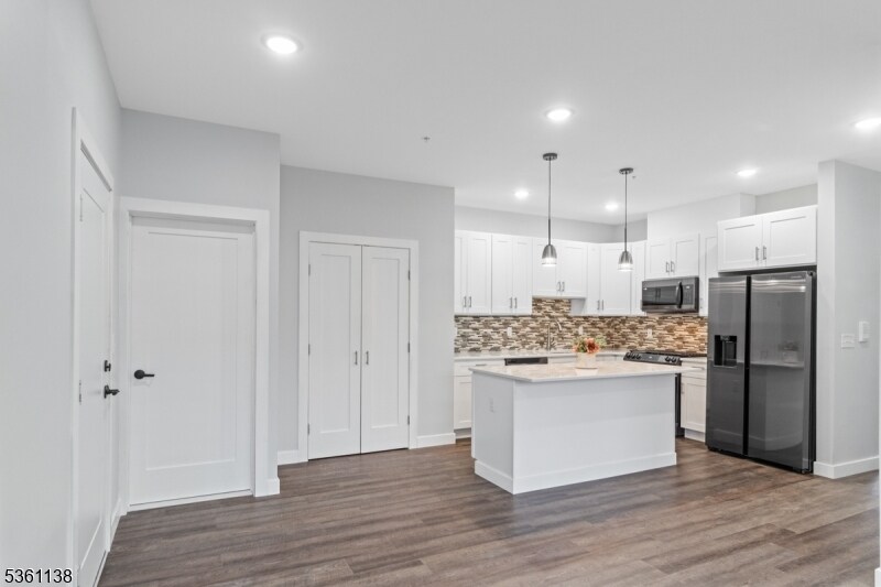 627 Bloomfield Ave in West Caldwell, NJ - Building Photo