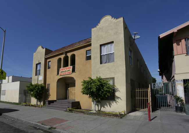 221 W Vernon Ave in Los Angeles, CA - Building Photo - Building Photo