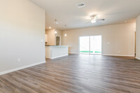 5233 Cillette Ave, Unit 1 in North Port, FL - Foto de edificio - Building Photo