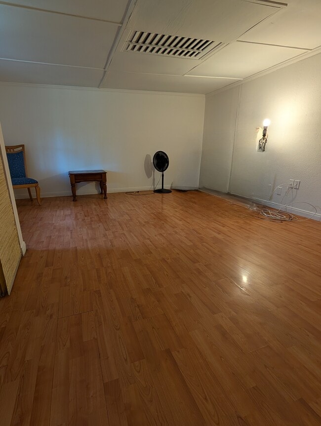 7781 Bently Ave, Unit A in Garden Grove, CA - Foto de edificio - Building Photo