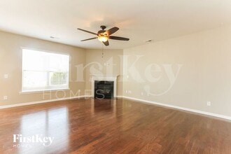 574 Marthas View Dr NW in Huntersville, NC - Building Photo - Building Photo