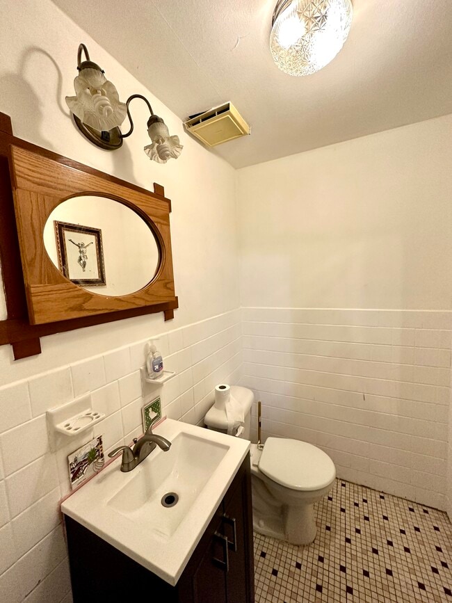 8 Sewall St, Unit 1 in Boston, MA - Foto de edificio - Building Photo