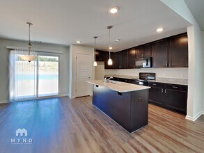 120 Dasher Dr in Stillwell, GA - Foto de edificio - Building Photo