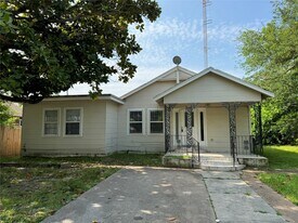 509 Stimpson St in Baytown, TX - Building Photo
