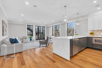 9 Glover Ct in Boston, MA - Building Photo - Building Photo