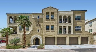 2555 Hampton Rd in Henderson, NV - Building Photo
