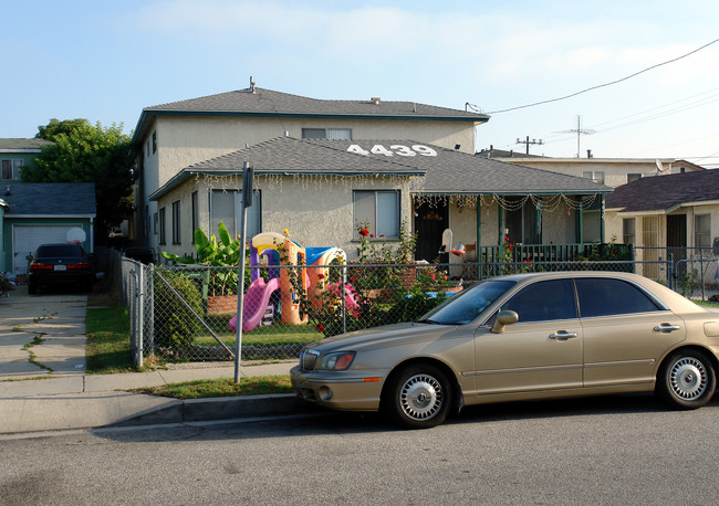 4439 W 141st St in Hawthorne, CA - Foto de edificio - Building Photo