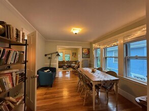 17 Milton St, Unit 2 in Cambridge, MA - Building Photo - Building Photo