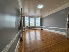 2120 Clement St, Unit 5 in San Francisco, CA - Building Photo - Building Photo