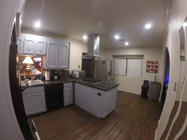 property at 6002 Hazelbrook Ave