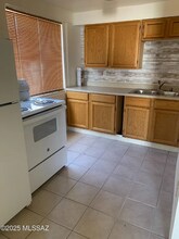 5754 E 28th St, Unit Unit c in Tucson, AZ - Building Photo - Building Photo