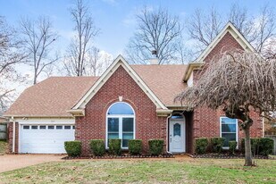 105 Norma Carol Cove in Oakland, TN - Building Photo