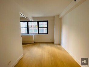 East 39th Street in New York, NY - Building Photo - Building Photo