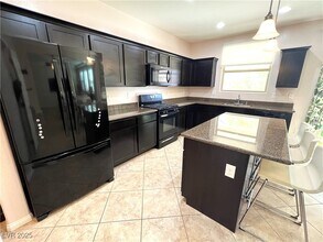 155 White Mule Ave in Las Vegas, NV - Building Photo - Building Photo