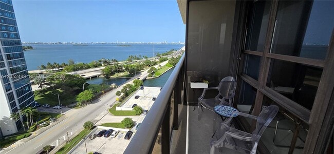 property at 600 NE 36th St