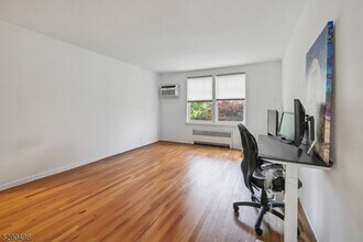 176 Millburn Ave in Millburn, NJ - Building Photo - Building Photo