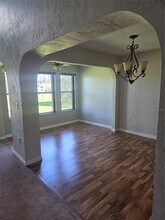 23204 Sandalwood Dr in Wildwood, FL - Building Photo - Building Photo